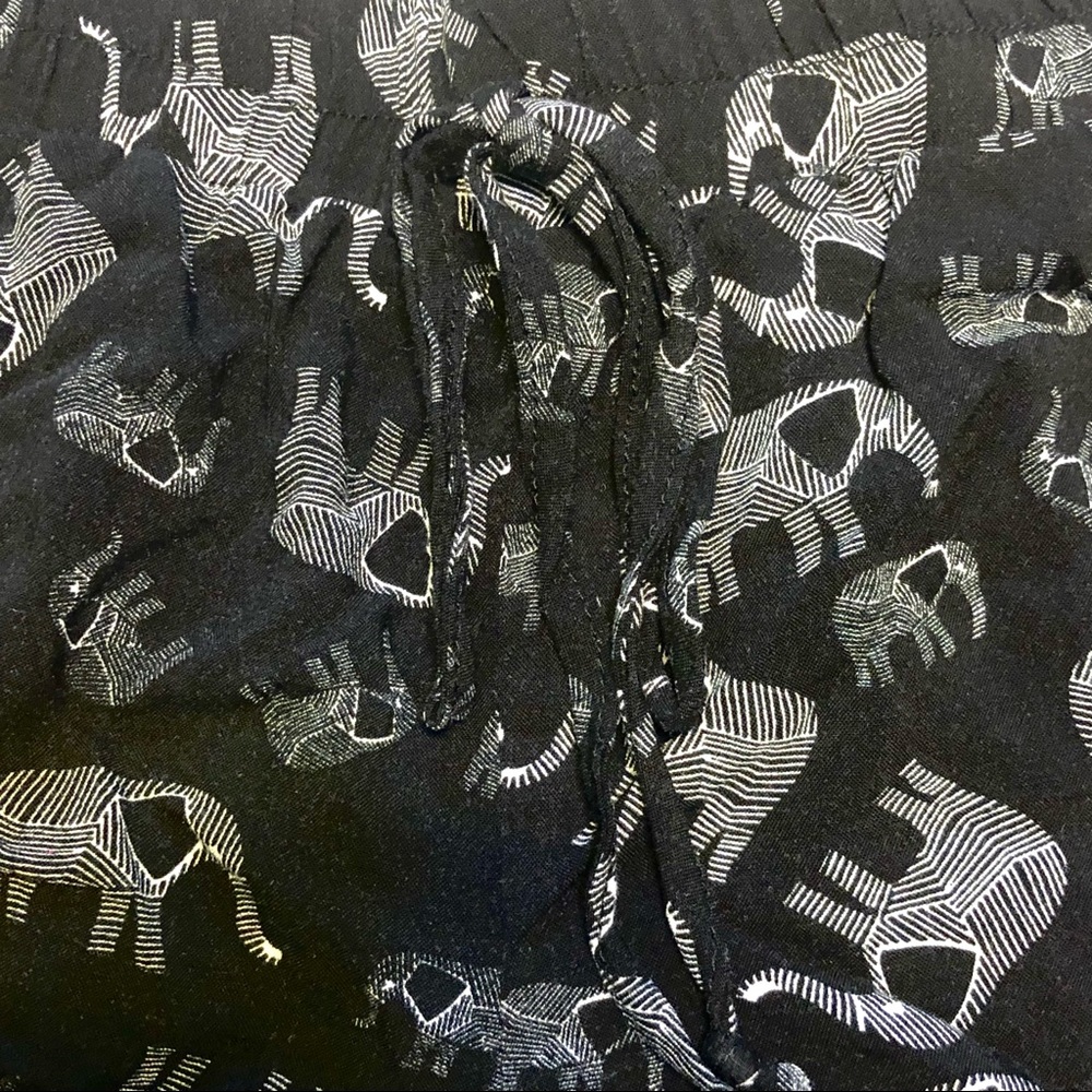 🧚🏽‍♀️3/$15 BeBop Elephant Print Soft Shorts